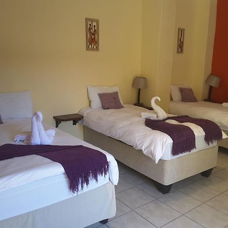 Melissa'S Guest House Kamanjab المظهر الخارجي الصورة