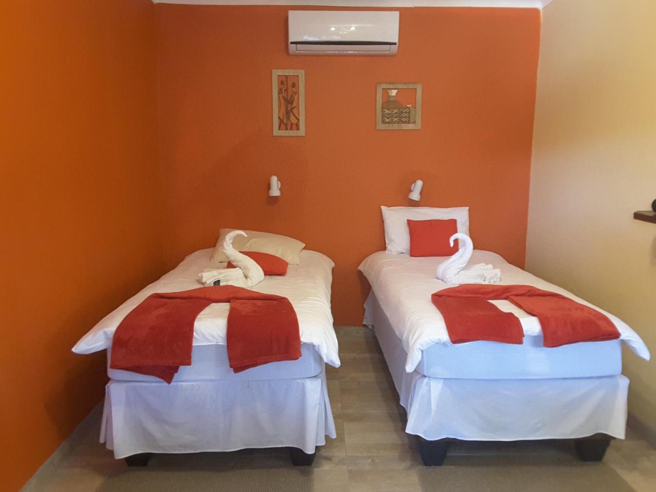 Melissa'S Guest House Kamanjab المظهر الخارجي الصورة