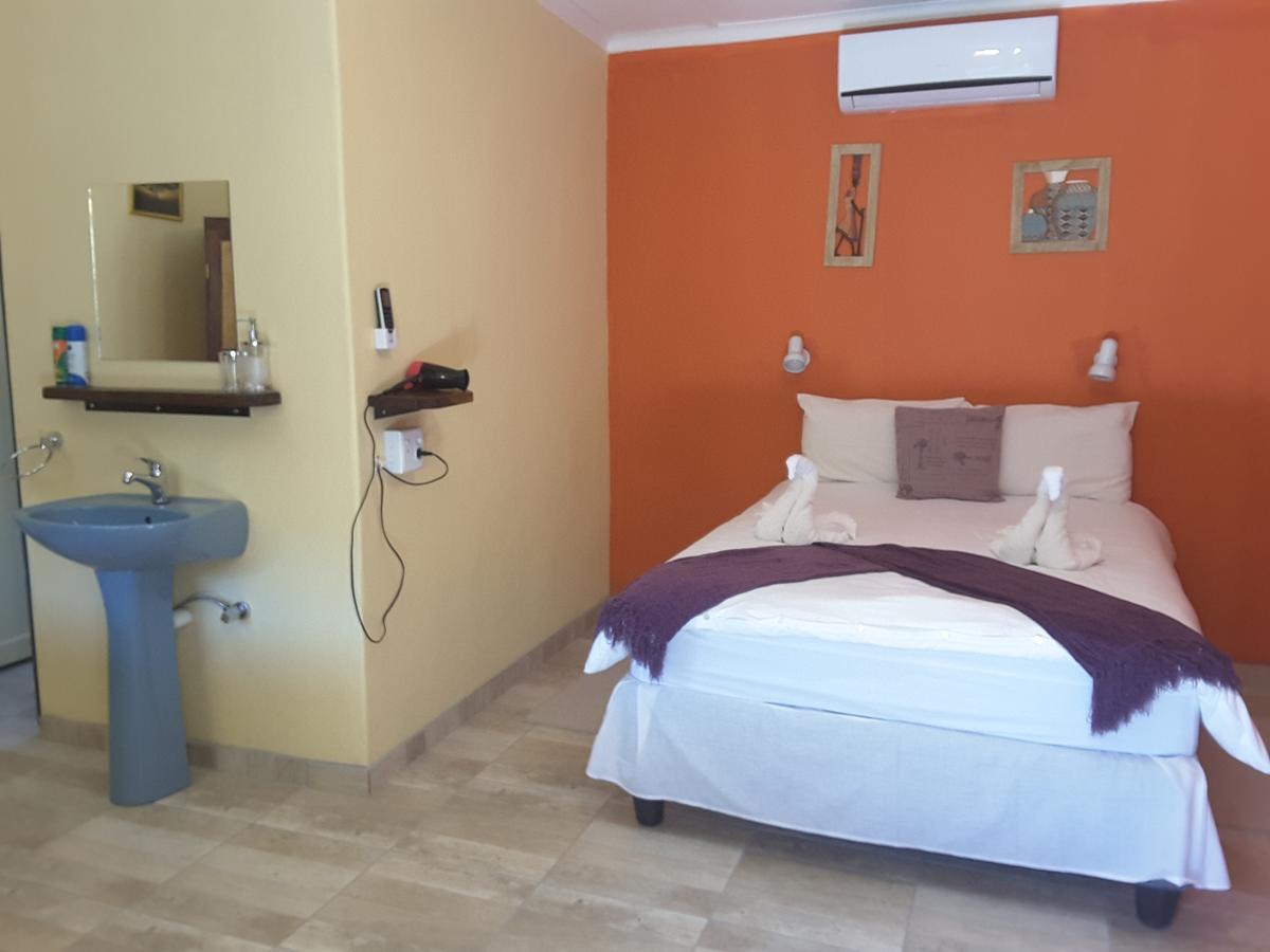 Melissa'S Guest House Kamanjab المظهر الخارجي الصورة